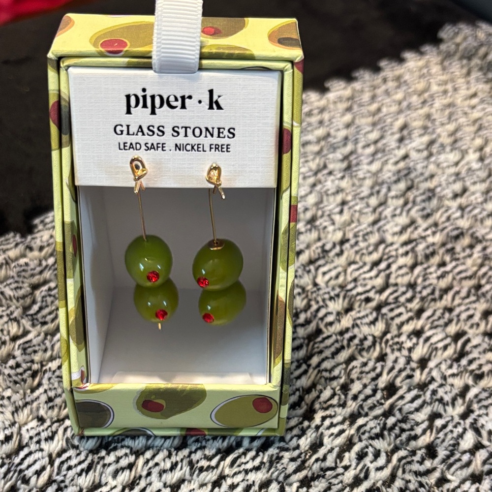 Piper K Green Glass Stone Earrings